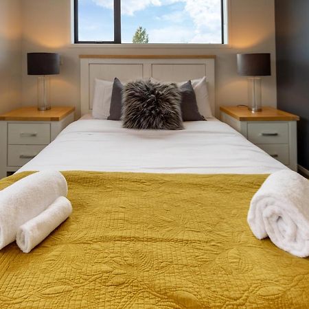 1 Bedroom Central City Escape Крайстчърч Екстериор снимка