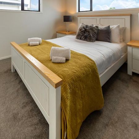 1 Bedroom Central City Escape Крайстчърч Екстериор снимка