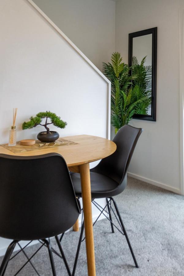 1 Bedroom Central City Escape Крайстчърч Екстериор снимка